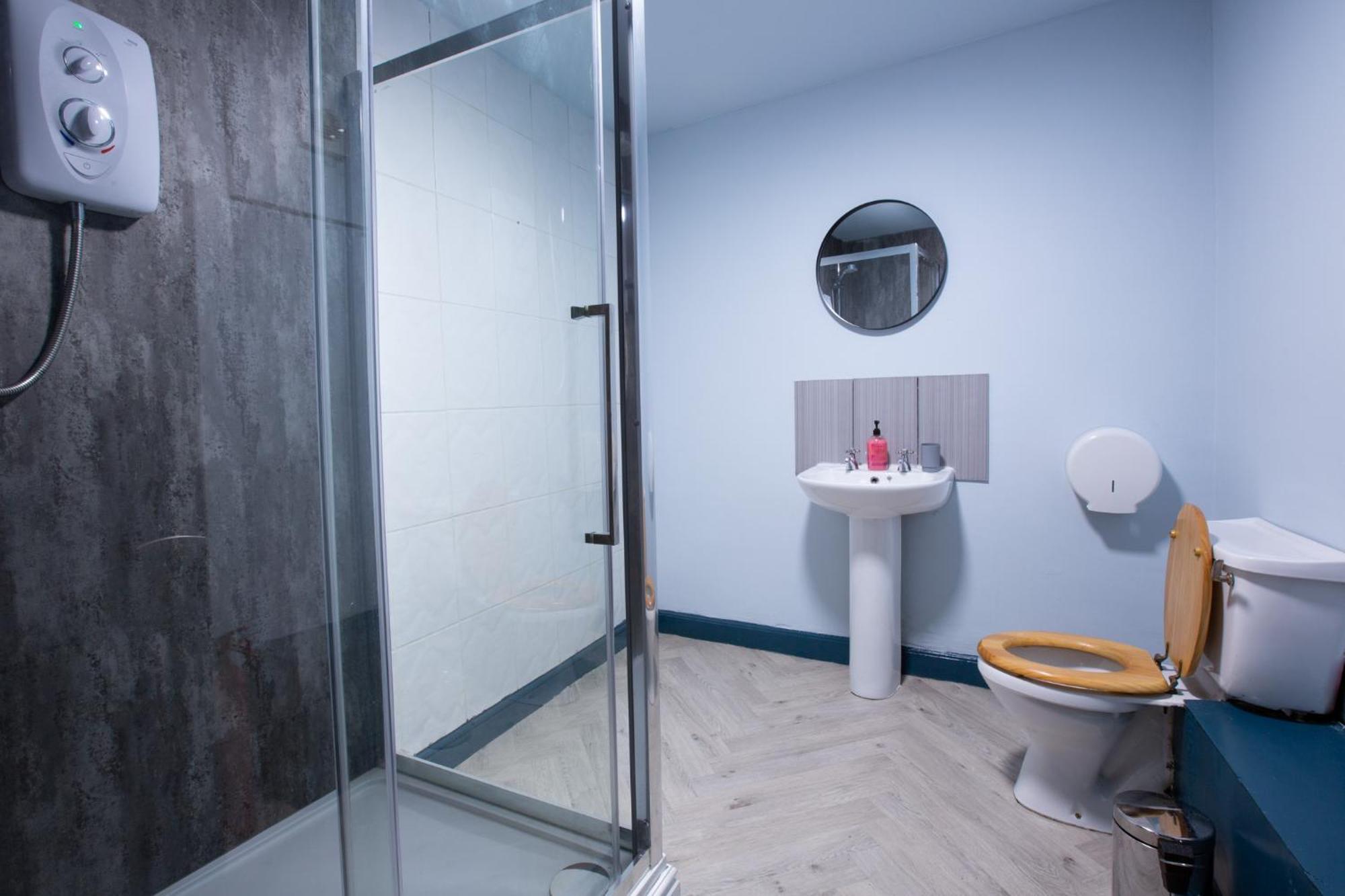 Chambre Double avec Salle de Bains Commune