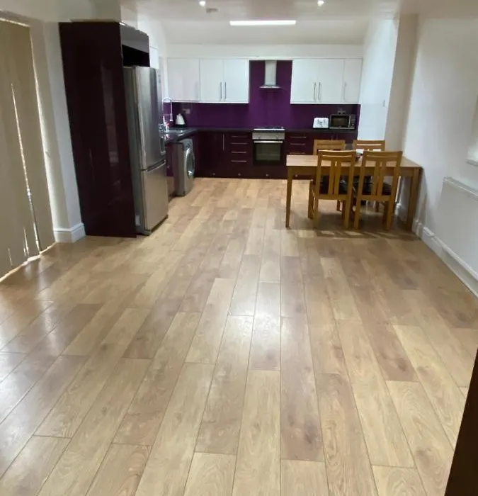 Big Room Rusholme With Tv And Private Bathroom-Parking&Wifi-1