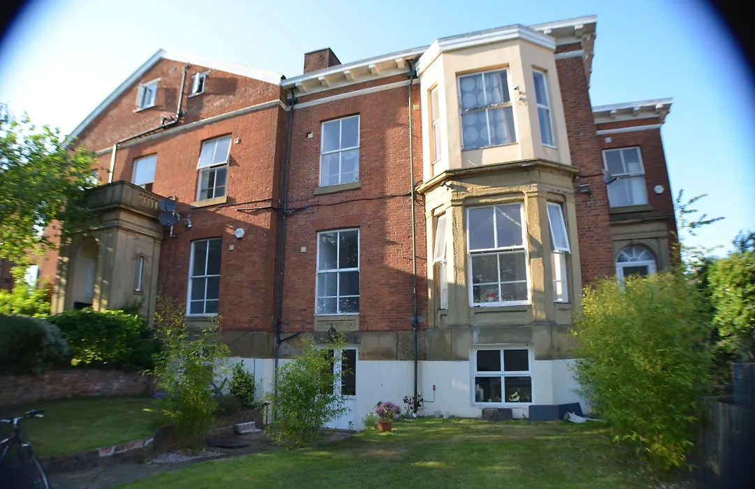 Queens Guesthouse Manchester-1